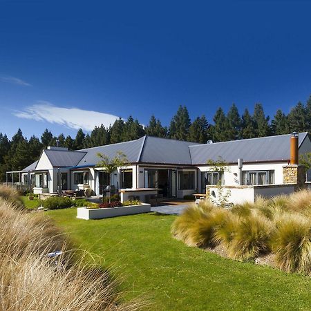 Alpine Peaks Apartment Wanaka Bagian luar foto